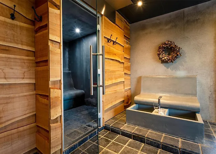 Betuwsch Badhuys לינה וארוחת בוקר Lienden