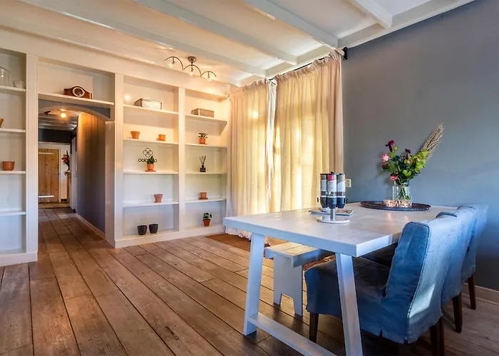 Betuwsch Badhuys לינה וארוחת בוקר Lienden