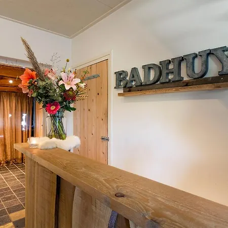 Betuwsch Badhuys * Lienden